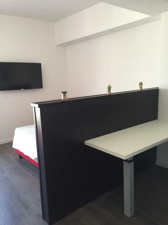 Apartamento Residenza Garibaldi Nápoles