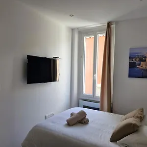 Confort A 2 Pas Du Centre Aubagne